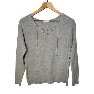 Peyton Primrose Ribbed Knit Laced V-Neck Front Gray Cozy Sweater Sz L